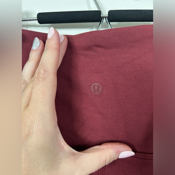 Wunder Lounge Super High-Rise Tight 28" Size 6 - Picture 9 of 11